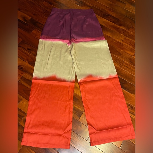 Micas Size Medium Ombre High Waisted Satin Straight Leg Pants NWT - Picture 4 of 11